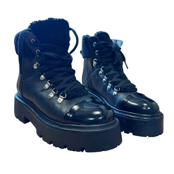 Revolve Steve Madden Reyen Leather Platform Boot Right foot 7 left foot 7.5 NWOT - Picture 4 of 13